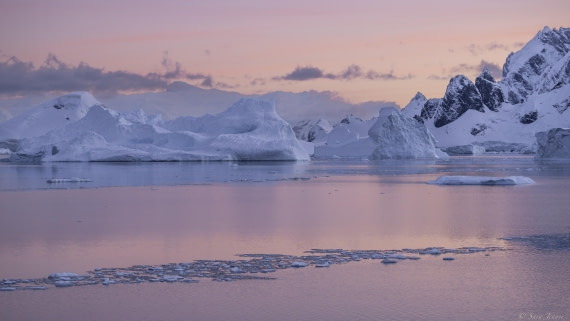 OTL32-25, Day 13, Sunrise 5 © Sara Jenner - Oceanwide Expeditions.jpg