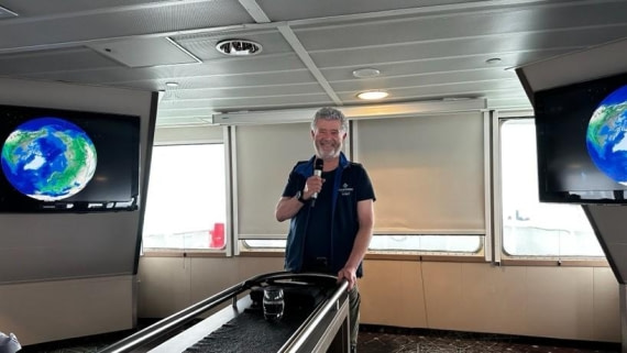 PLA02-25, Day 5, Presentation (1) © Unknown photographer - Oceanwide Expeditions.jpg