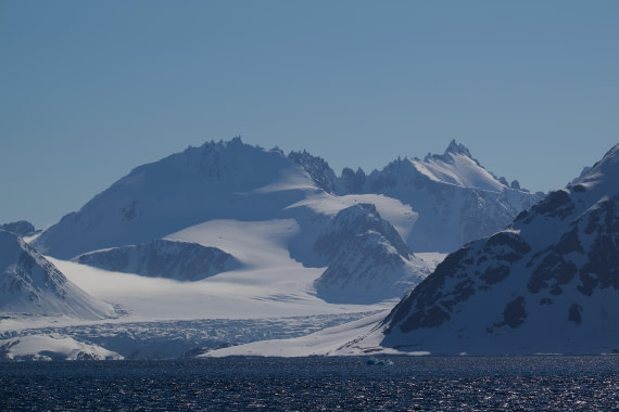 PLA02-25, Day 2, Smeerenburg Fjord (1) © Andrew Crowder - Oceanwide Expeditions.jpeg