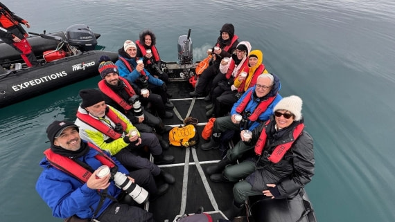 HDS02-25, Day 3, Zodiac cruise © Meike Sjoer - Oceanwide Expeditions.jpg