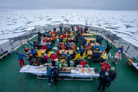 OTL03-25, Day 5, BBQ 1 © Unknown photographer - Oceanwide Expeditions.jpg