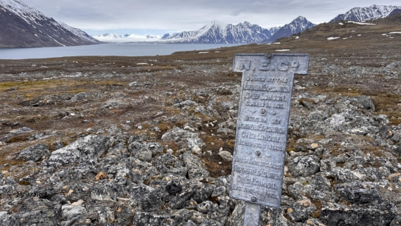 HDS03-25, Day 2, longhikecampzoe © Meike Sjoer - Oceanwide Expeditions.JPG