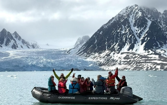 HDS04-25, Day 3, Zodiac cruise © Unknown photographer - Oceanwide Expeditions.jpg