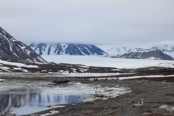 HDS04-25, Day 4, Landing site © Unknown photographer - Oceanwide Expeditions.jpg
