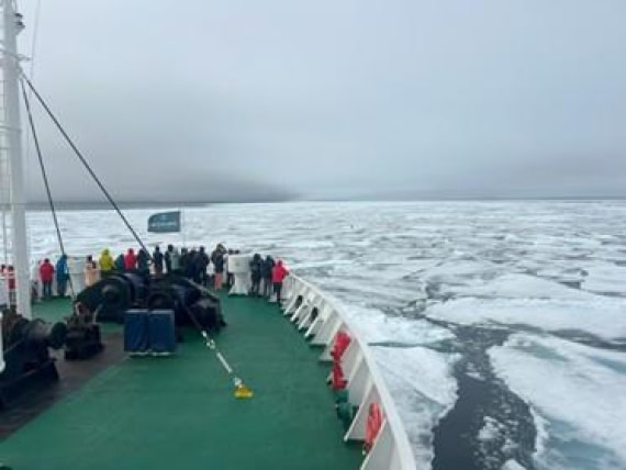 OTL07-25, Day 4, Picture9 © Unknown photographer - Oceanwide Expeditions.jpg