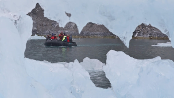 PLA09-25, Day 8, (14) © Regis Perdriat - Oceanwide Expeditions.jpg