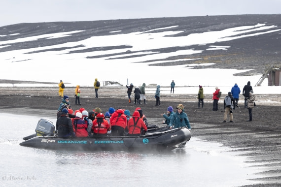 OTL22-25, Day 3, 0Q9A3981.jpg © Martin Anstee - Oceanwide Expeditions.jpg
