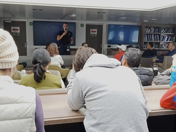 OTL22-25, Day 9, IMG20251119094837.jpg © Sam Bamford - Oceanwide Expeditions.jpg