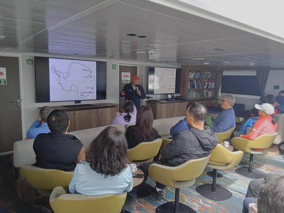 OTL22-25, Day 9, IMG20251119113347.jpg © Sam Bamford - Oceanwide Expeditions.jpg