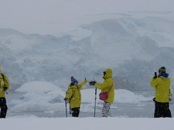 HDS23-25, Day 4, P1022788 © Unknown photographer - Oceanwide Expeditions.JPG