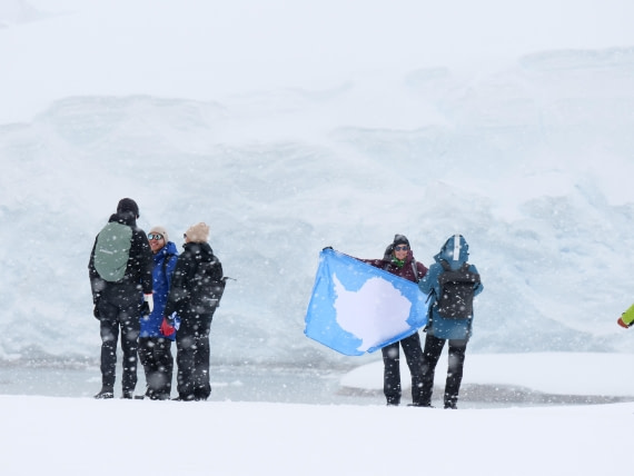 HDS23-25, Day 4, P1022796 © Unknown photographer - Oceanwide Expeditions.JPG