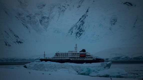 HDS23-25, Day 5, RLO_6328 © Alexander Romanovskiy - Oceanwide Expeditions.jpg