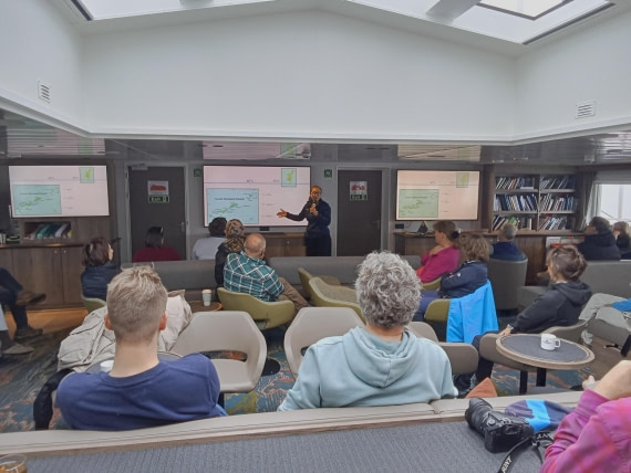 OTL24-25, Day 3, IMG20251203093853.jpg © Sam Bamford - Oceanwide Expeditions.jpg