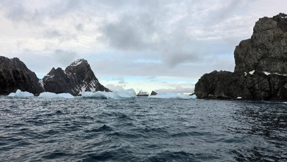 HDS25-26, Day 7, Hondius 2 © Unknown photographer - Oceanwide Expeditions.jpg