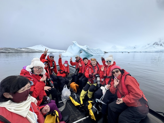 HDS26-26, Day 4, IMG_9900 © Unknown photographer - Oceanwide Expeditions.JPG