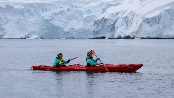 PLA26-26, Day 7, 4Q9A9396.jpg © Unknown Photographer - Oceanwide Expeditions.jpg