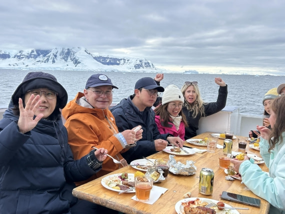 PLA26-26, Day 7, IMG_0729.jpeg © Unknown Photographer - Oceanwide Expeditions.jpeg