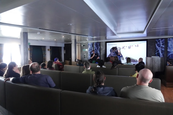 HDS27-26, Day 2, DSC04310 © Unknown photographer - Oceanwide Expeditions.JPG