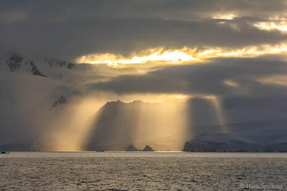 HDS27-26, Day 4, _DSC9160 Hana (3) © Hana Spickova - Oceanwide Expeditions.jpg