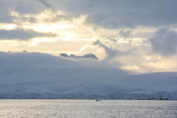HDS27-26, Day 4, _DSC9160 Hana (5) © Hana Spickova - Oceanwide Expeditions.jpg