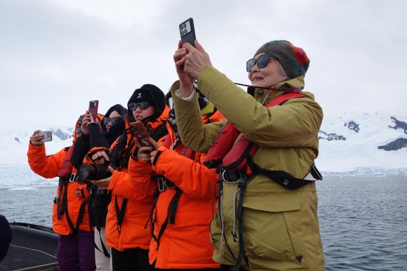 HDS27-26, Day 5, DSC04459 © Unknown photographer - Oceanwide Expeditions.JPG