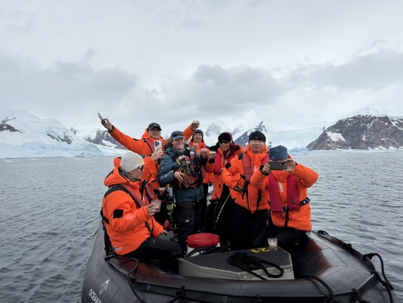 HDS27-26, Day 5, IMG_3238 © Unknown photographer - Oceanwide Expeditions.JPG