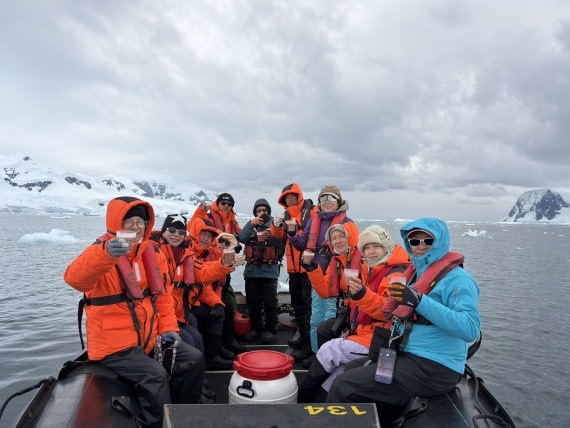 HDS27-26, Day 5, IMG_3251 © Unknown photographer - Oceanwide Expeditions.JPG