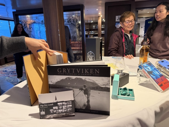 HDS28-26, Day 11, IMG_8906.jpg © Unknown photographer - Oceanwide Expeditions.jpg