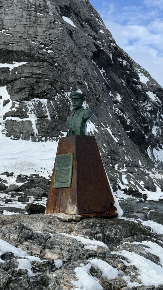 OTL29a26, Day 23, IMG_5200.jpg © Unknown photographer - Oceanwide Expeditions.jpg