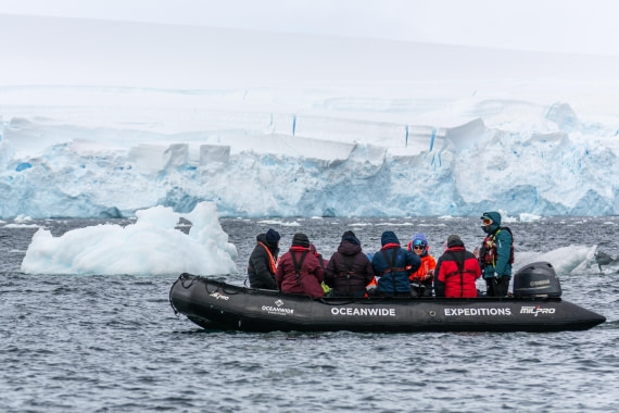OTL30a26, Day 10, _DSC2765.jpg © Unknown Photographer - Oceanwide Expeditions.jpg