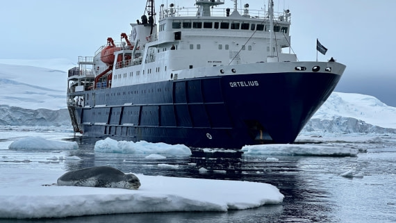 OTL30b26, Day 8, IMG_9668.jpeg © Allan White - Oceanwide Expeditions.jpeg