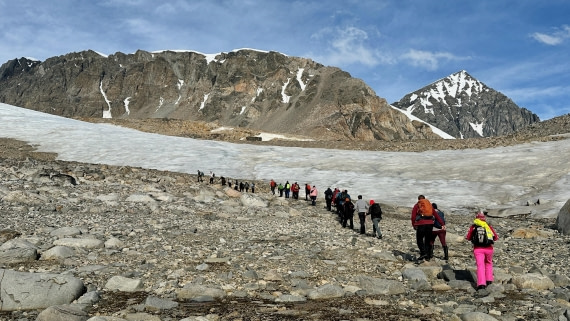 OTL30b26, Day 9, IMG_9694.jpeg © Allan White - Oceanwide Expeditions.jpeg