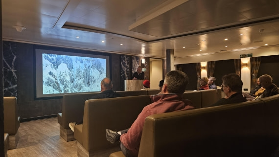 HDS31-26, Day 6, 20260325_203600 © Saskia van der Meij - Oceanwide Expeditions.jpg