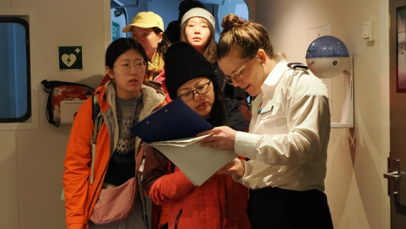 OTL31a26, Day 1, APMG9905.JPG © Andy Perkins - Oceanwide Expeditions.JPG