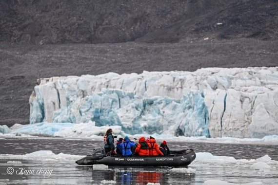 OTL08-26, Day 3, Picture6 © Kana Cheng - Oceanwide Expeditions.jpg