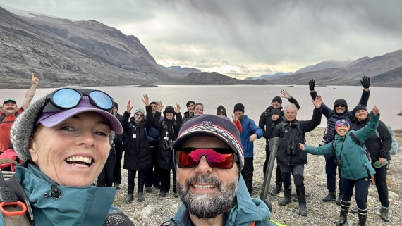 HDS10-26, Day 6, groupphotowithMeikePierre.JPG © Meike Sjoer - Oceanwide Expeditions.JPG