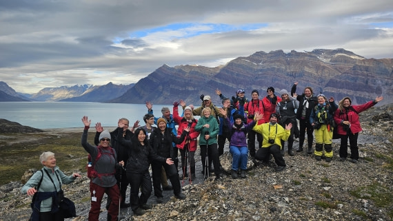 HDS10-26, Day 7, happyhikersmediumgroupphoto.jpg © Katrin Frosin - Oceanwide Expeditions.jpg