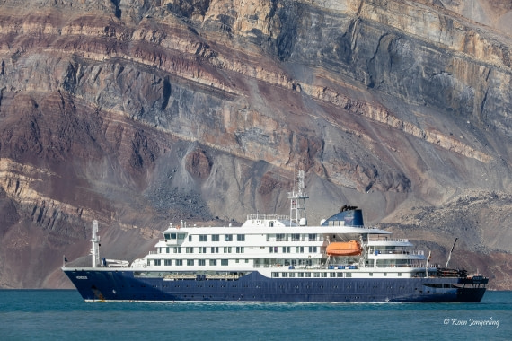 HDS11-26, Day 5, 5D5A7063.jpg © Unknown Photographer - Oceanwide Expeditions.jpg