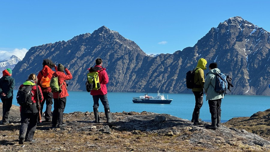 Signehamna &amp; Tinayrebukta