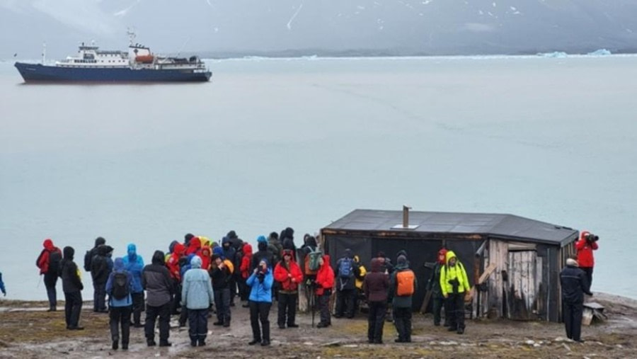 Liefdefjord, Monacobreen &amp; Texas Bar