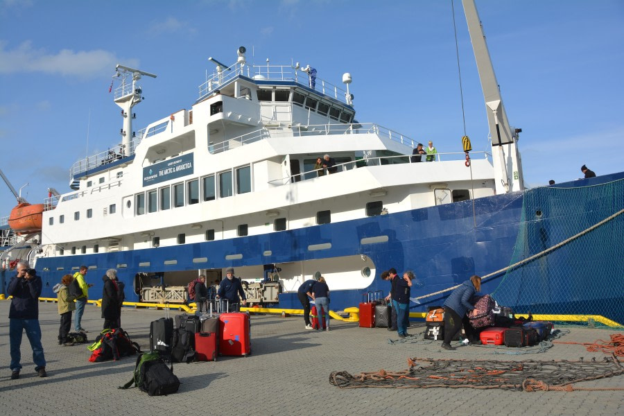Longyearbyen - Inschepingsdag
