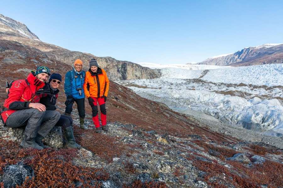 Harefjord (Vindue Gletscher) en Øfjord