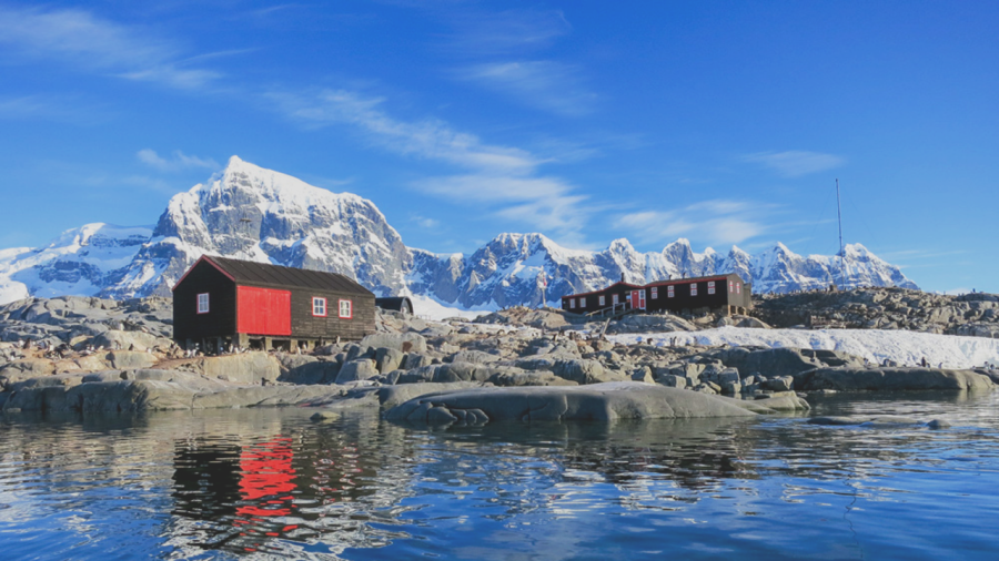 Jougla Point & Paradise Bay