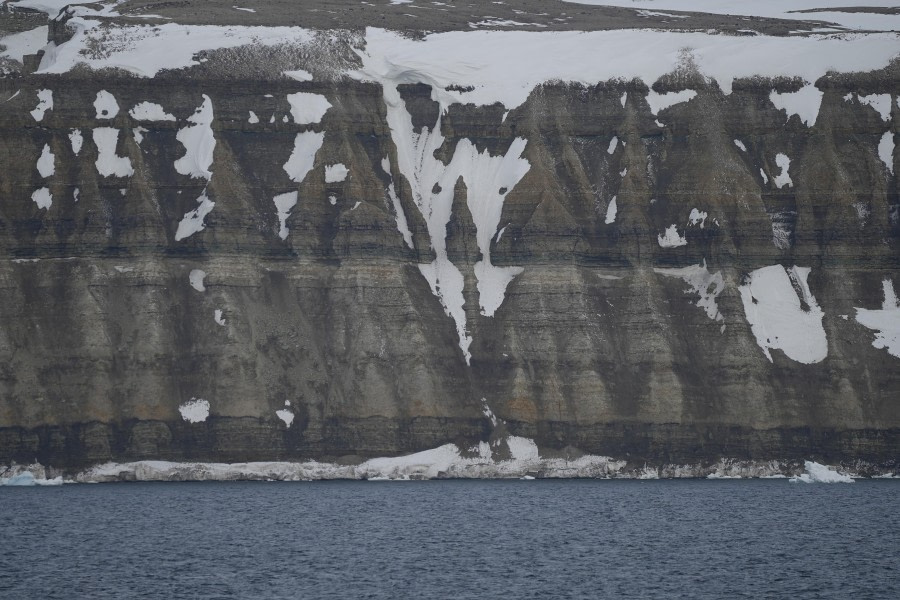 Alkefjellet and Whalenbergfjorden