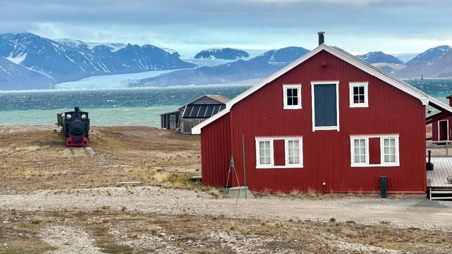 Lilliehöökbreen, Signehamna and Ny Ålesund