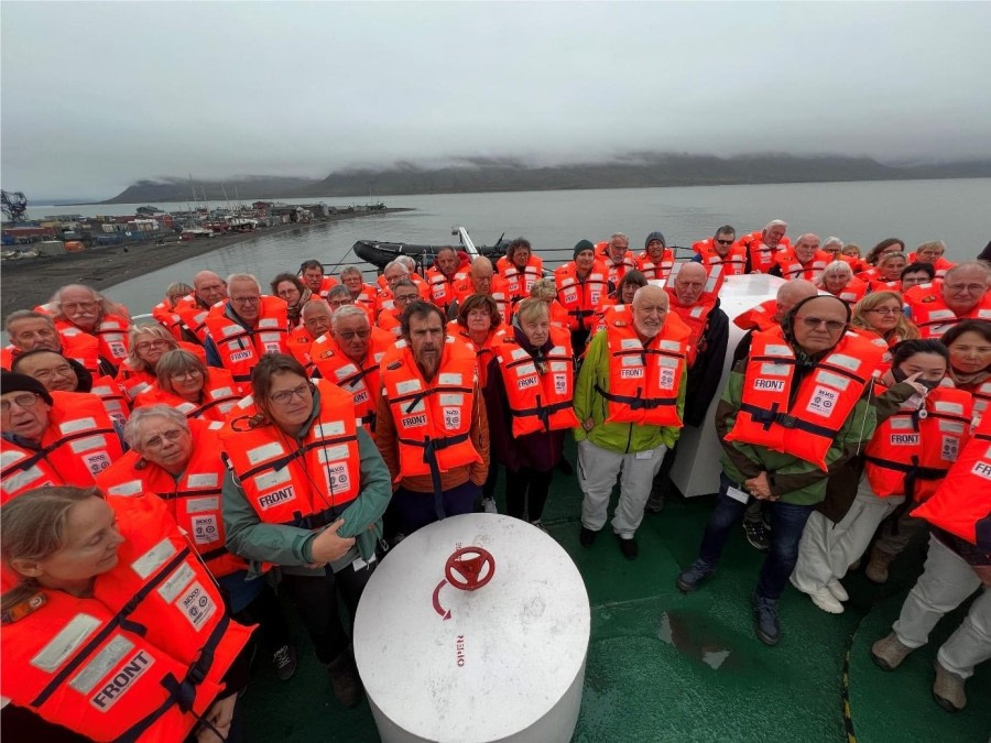 Longyearbyen, Embarkation