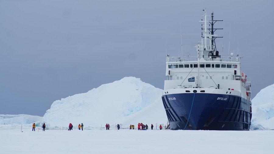 Luitpold Coast, Sea Ice Landing