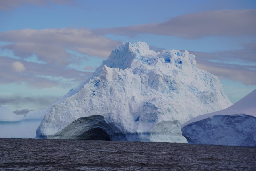 Detaille Island & Crystal Sound