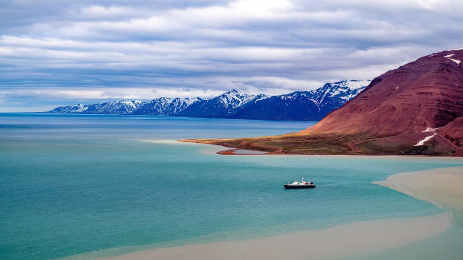Plancius im Bockfjord, bei den warmen Quellen