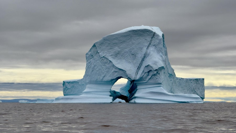 At sea to Iceland